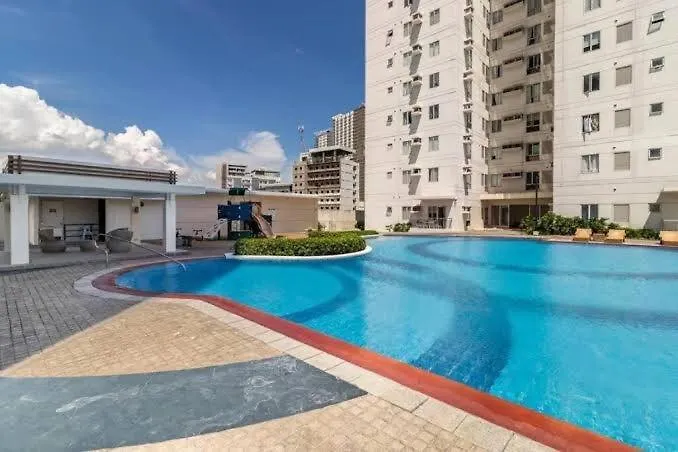 Avida Towers Staycation- Unit